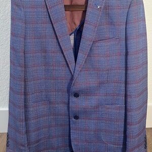 Elegant Checkered Blazer in Blue and Red